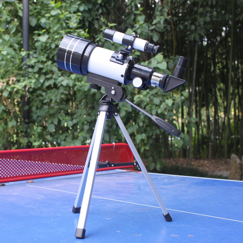 منظار محمول لمشاهدة النجوم للم - مراجعة National Geographic Telescope 70Mm وسعره